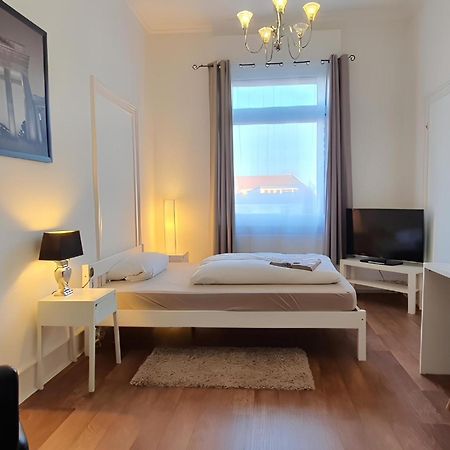 Colodging Mannheim - Private Rooms & Kitchen Ngoại thất bức ảnh